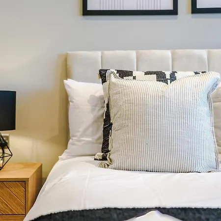 Centre Flat With A Terrace *