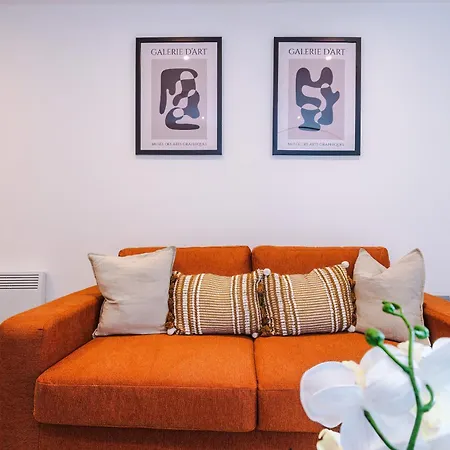 Centre Flat With A Terrace Apartment