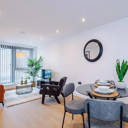 Centre Flat With A Terrace 아파트