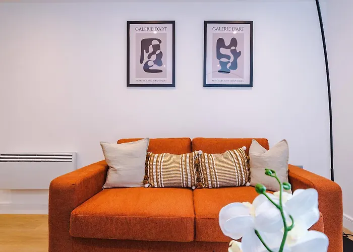 Centre Flat With A Terrace Апартаменти