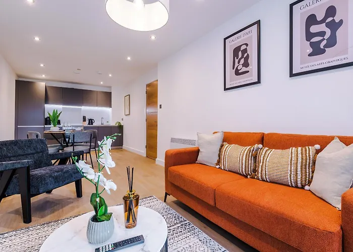 Апартаменти Centre Flat With A Terrace